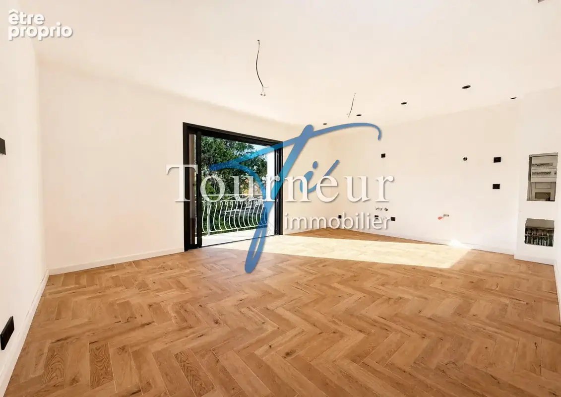 Les lones sanary standing **vue mer** imprenable a 20m de la plage t2 au 1er et dernier etage - photo 3