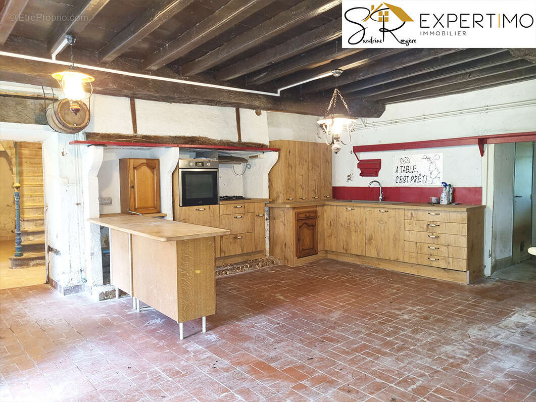 Maison à BLOT-L&#039;EGLISE