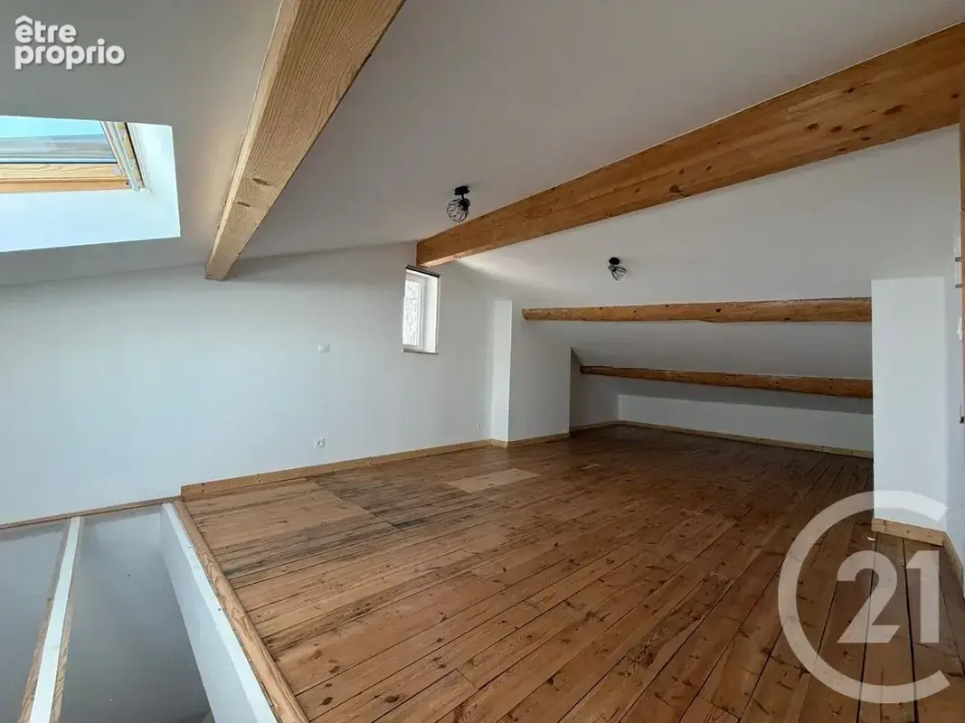 Maison 152 m² à Roiffieux  - photo 20