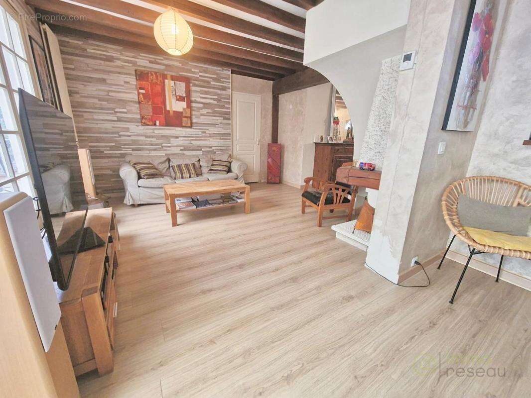 Maison à OZOIR-LA-FERRIERE