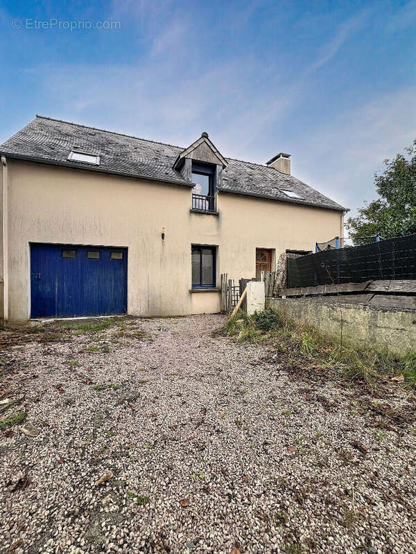 Maison à SAINT-PIERRE-DE-PLESGUEN