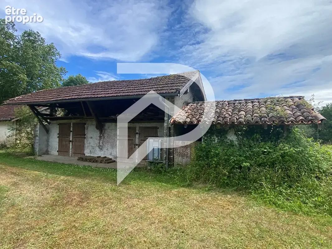 Demeure de charme, 9 pièces 267 m² et ses dépendances sur 2 Hectares, POUILLON - photo 11