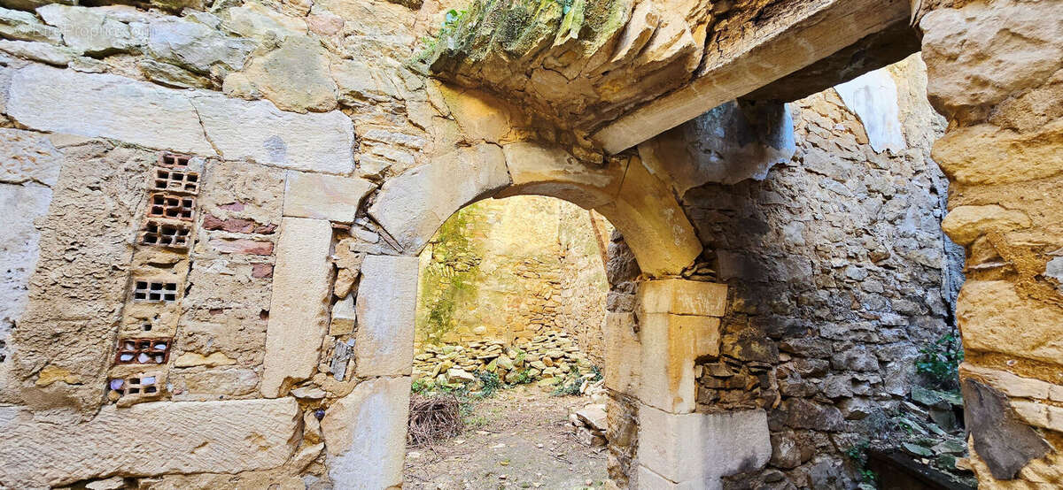 Maison à BAGNOLS-SUR-CEZE