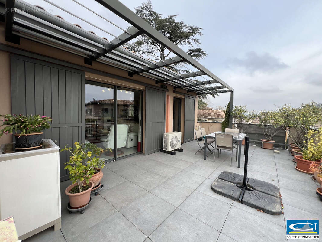 Appartement à TOURNON-SUR-RHONE