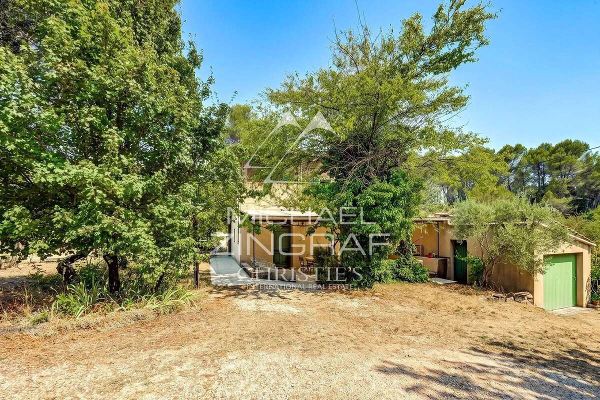 A 14 km d'Aix en Provence, maison familiale avec deux logements, oliveraie - photo 9
