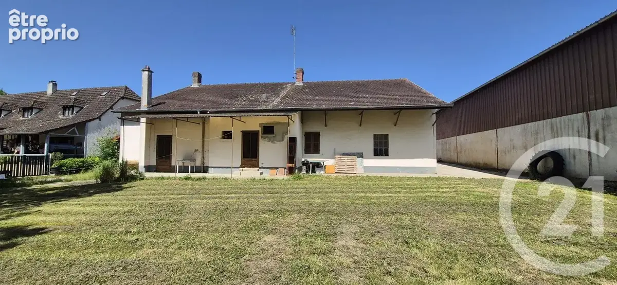 Maison 4 pièces 97 m² à vendre à Savigny-En-Revermont (71580) - photo 2