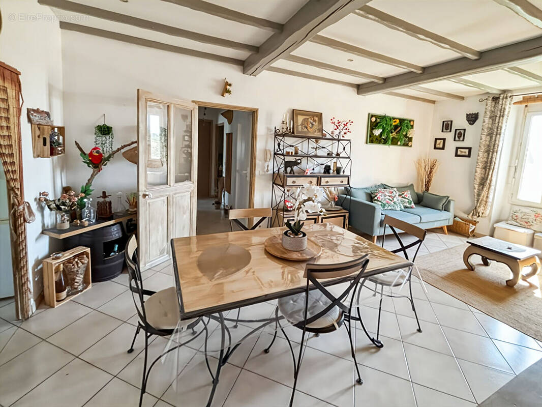 Appartement à CHATEAURENARD