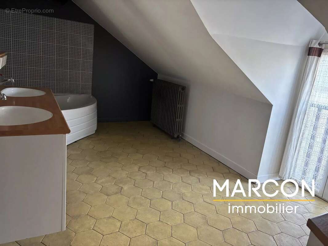 Maison à LA SOUTERRAINE