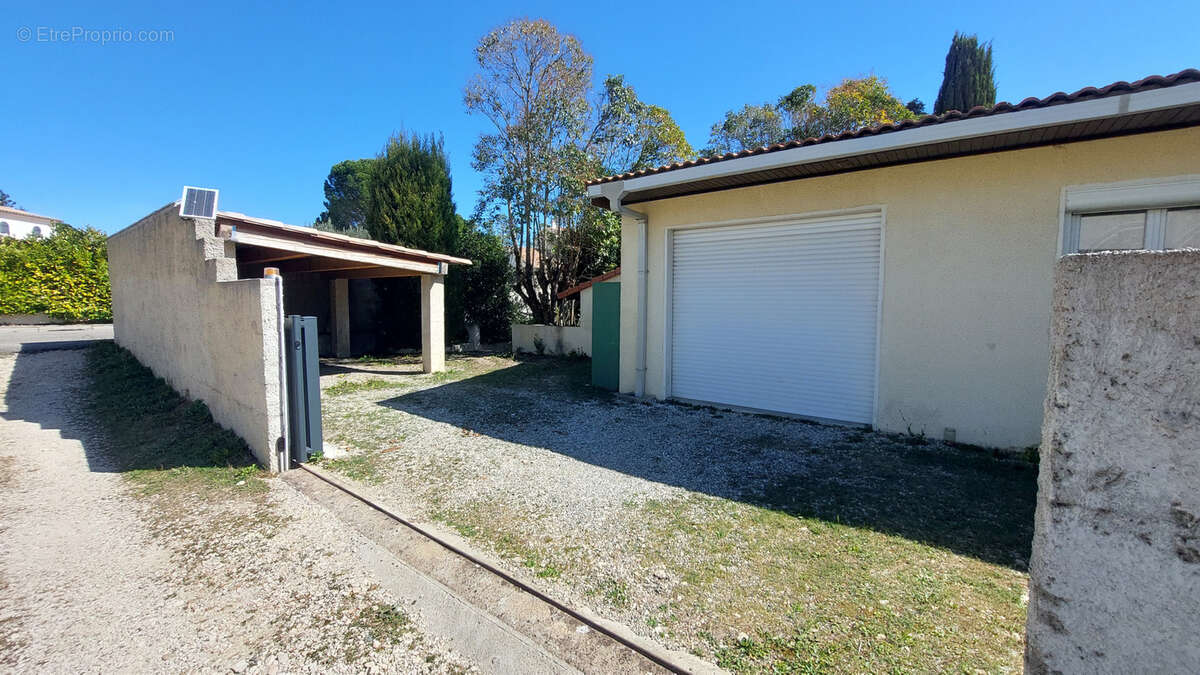 Maison à BOURG-SAINT-ANDEOL