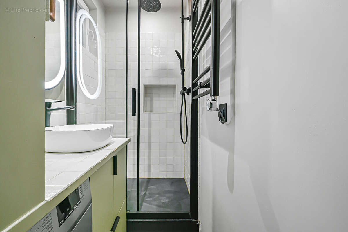 Appartement à PARIS-14E