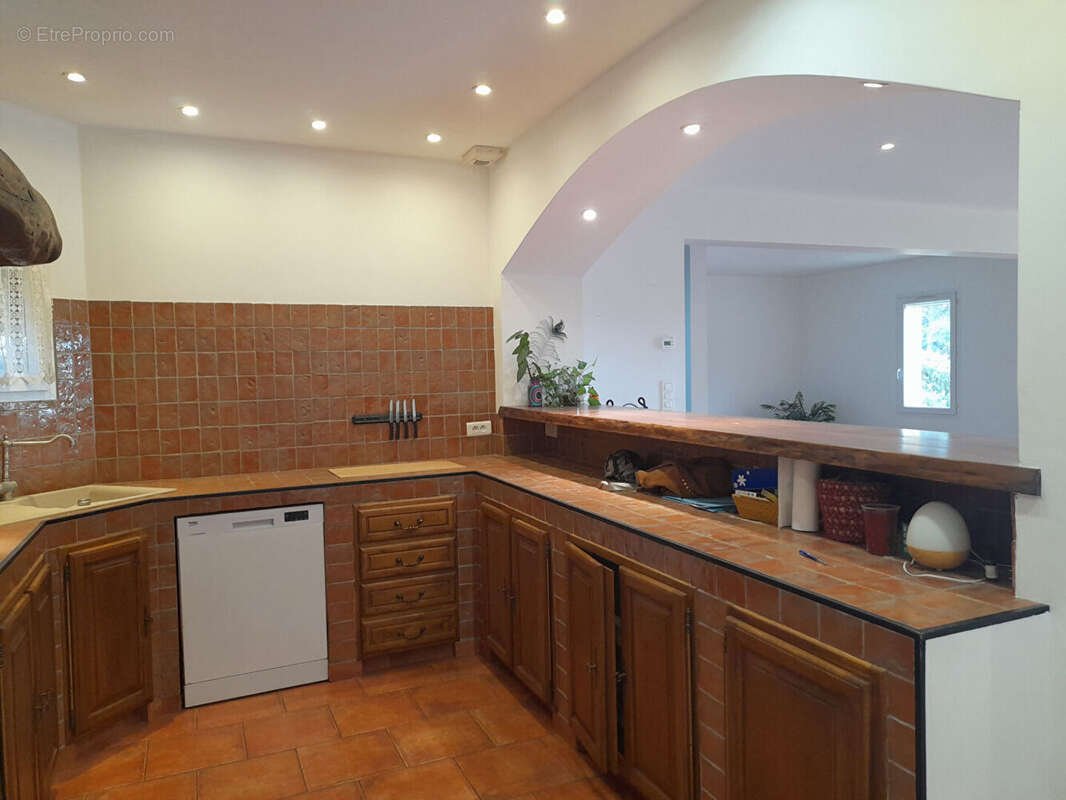 Maison à FOX-AMPHOUX