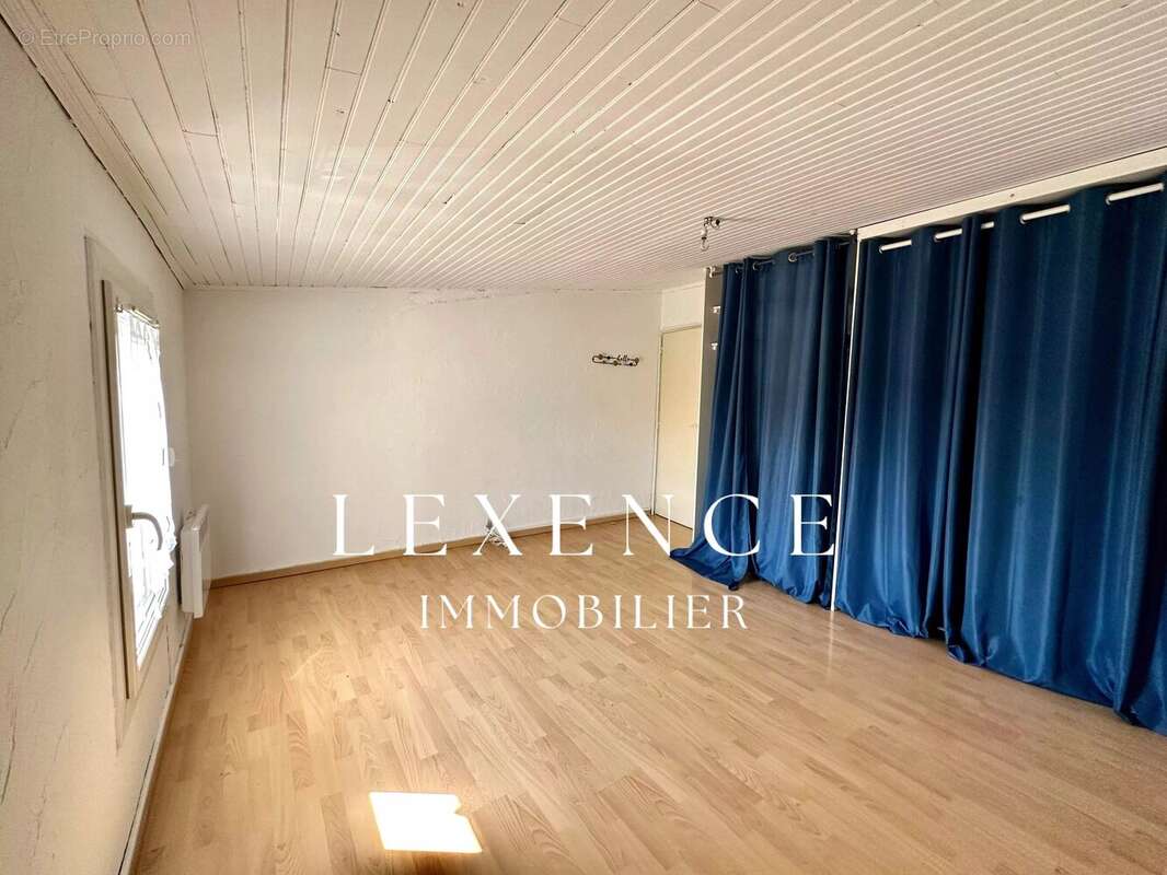 Maison à LA FARE-LES-OLIVIERS