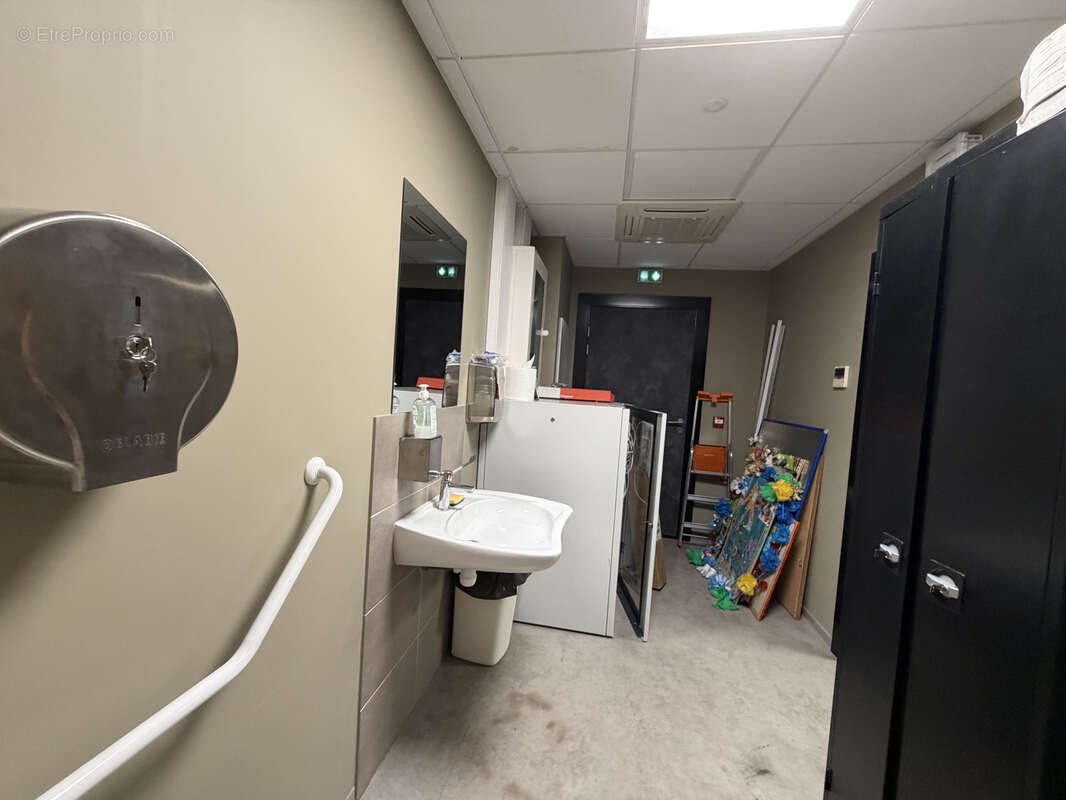 Autre à ROQUEBRUNE-SUR-ARGENS