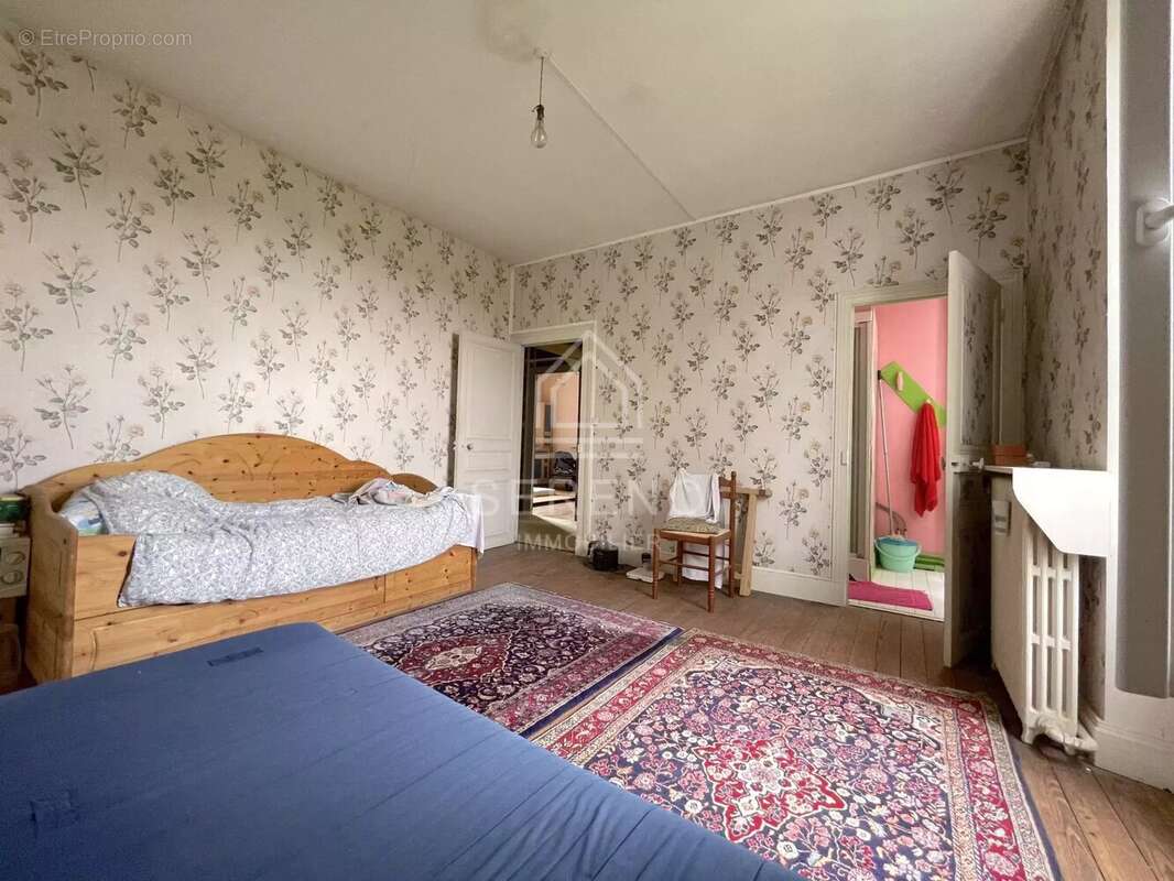 Maison à MORET-SUR-LOING