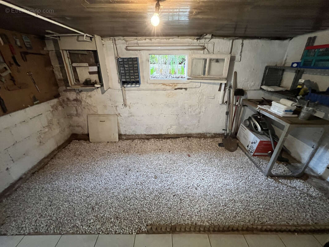 Maison à PARAY-VIEILLE-POSTE