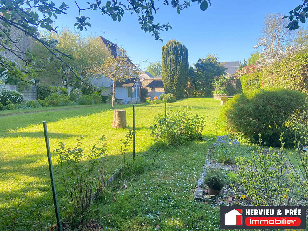 Maison à LUC-SUR-MER