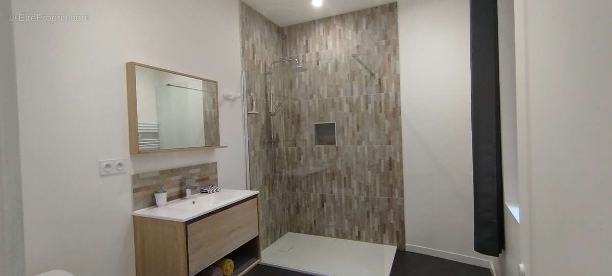 Appartement à GIGNAC