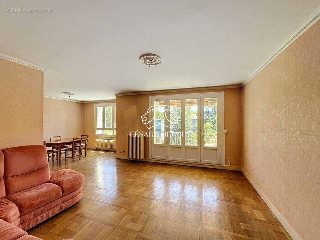 Appartement 75 m² à Lyon-8e  - photo 2