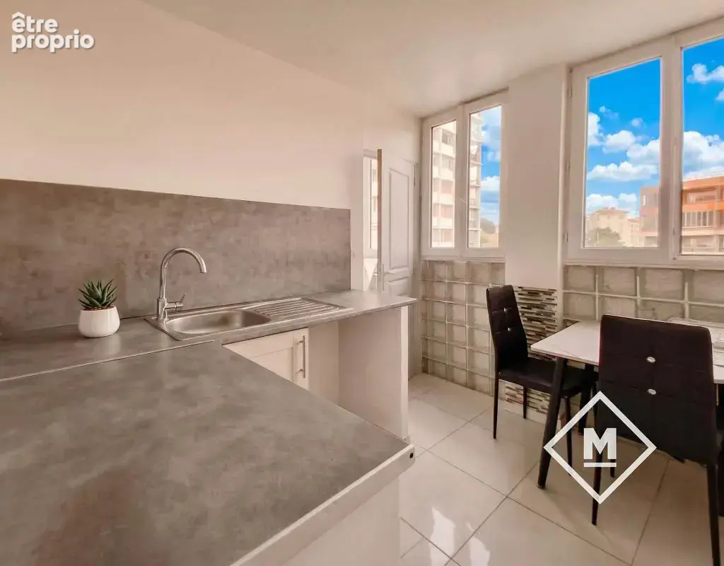 Appartement lumineux T5 65m² Marseille 13003 avec vue dégagée - photo 6