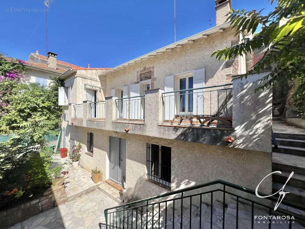 Maison à SAINT-RAPHAEL