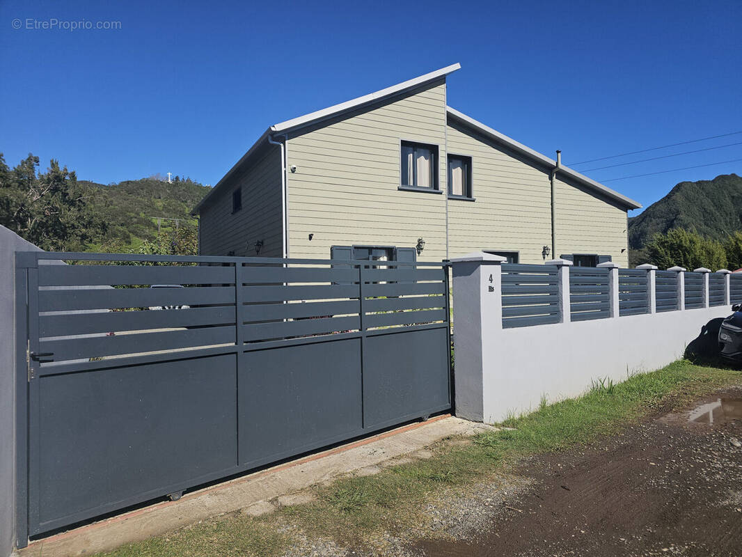 Photo 1 - Maison à LA PLAINE-DES-PALMISTES