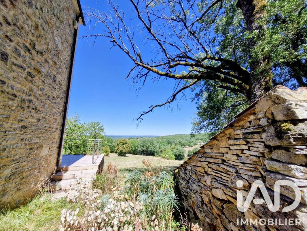 Maison 162 m² à Bouzic  - photo 8