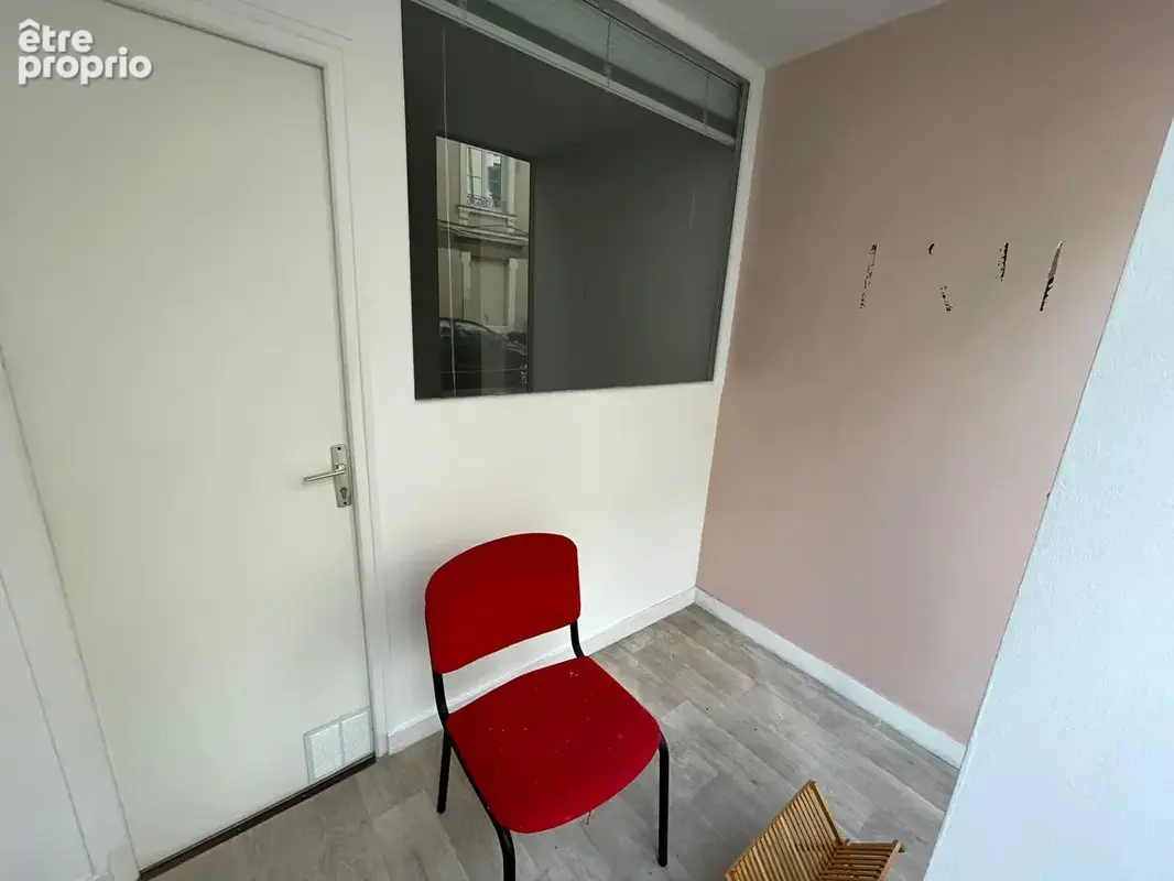 Local commercial / ou transformation en appartement - photo 4