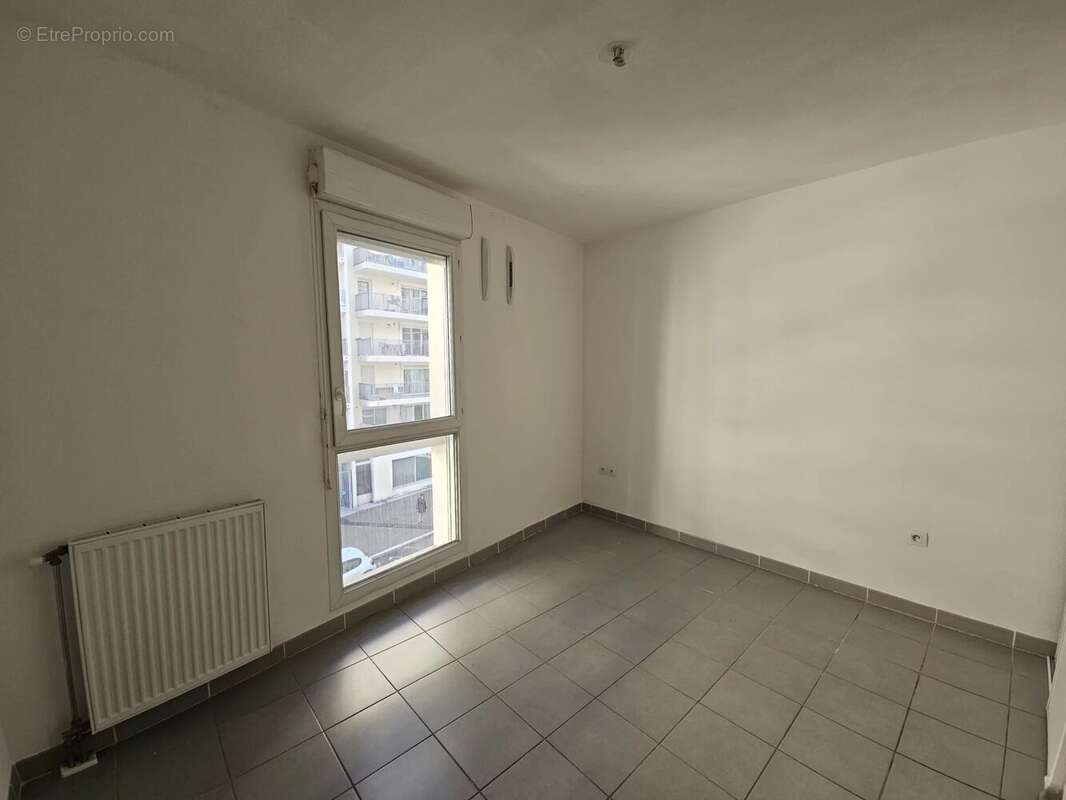 Appartement à MARSEILLE-2E