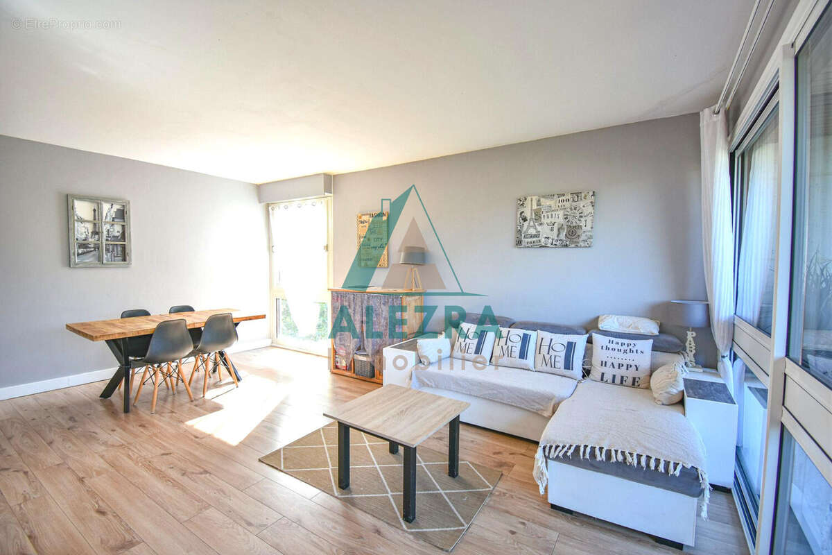 Appartement à LA CELLE-SAINT-CLOUD