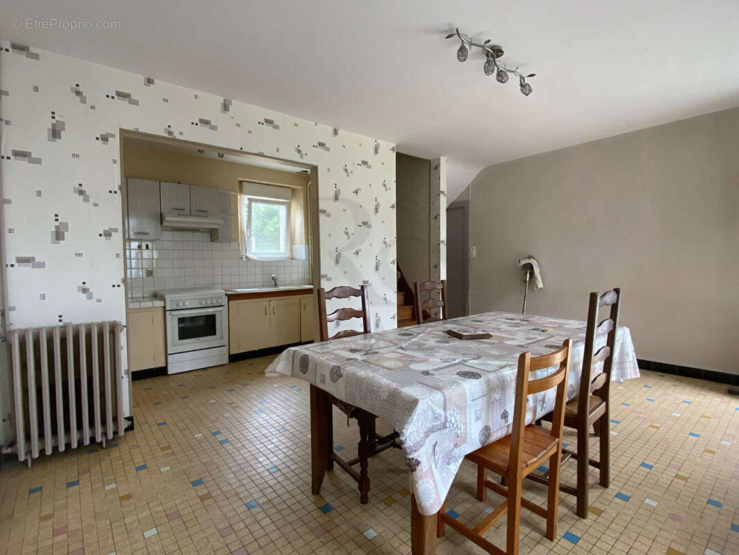 Maison à SAINT-DENIS-MAISONCELLES