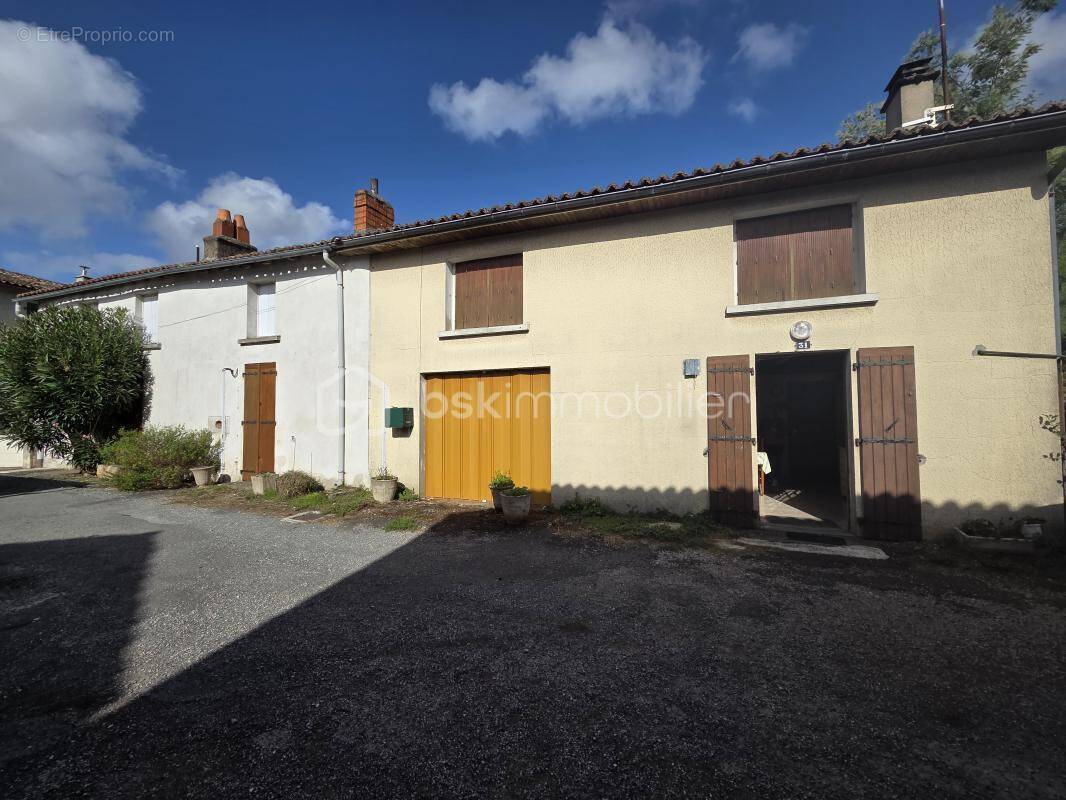 Maison à SAUZE-VAUSSAIS