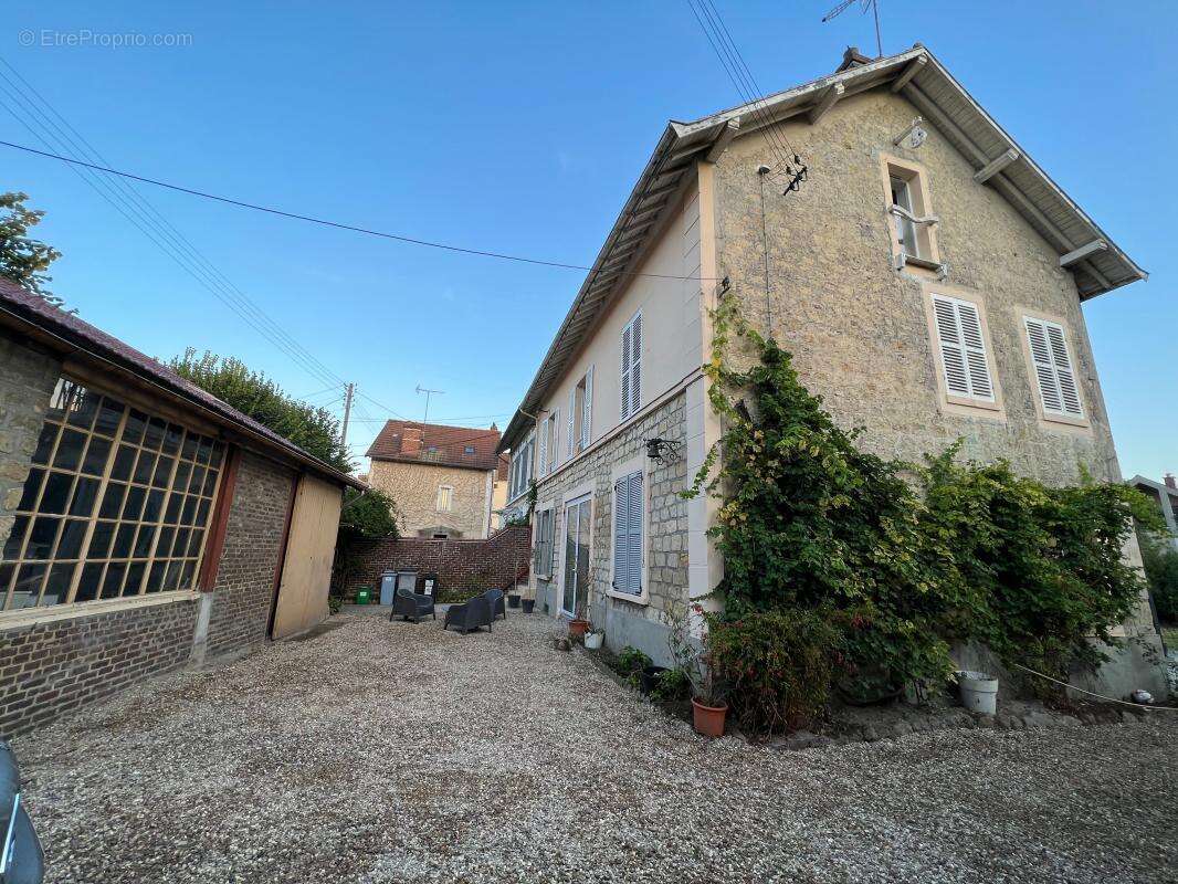 Maison à L&#039;ISLE-ADAM