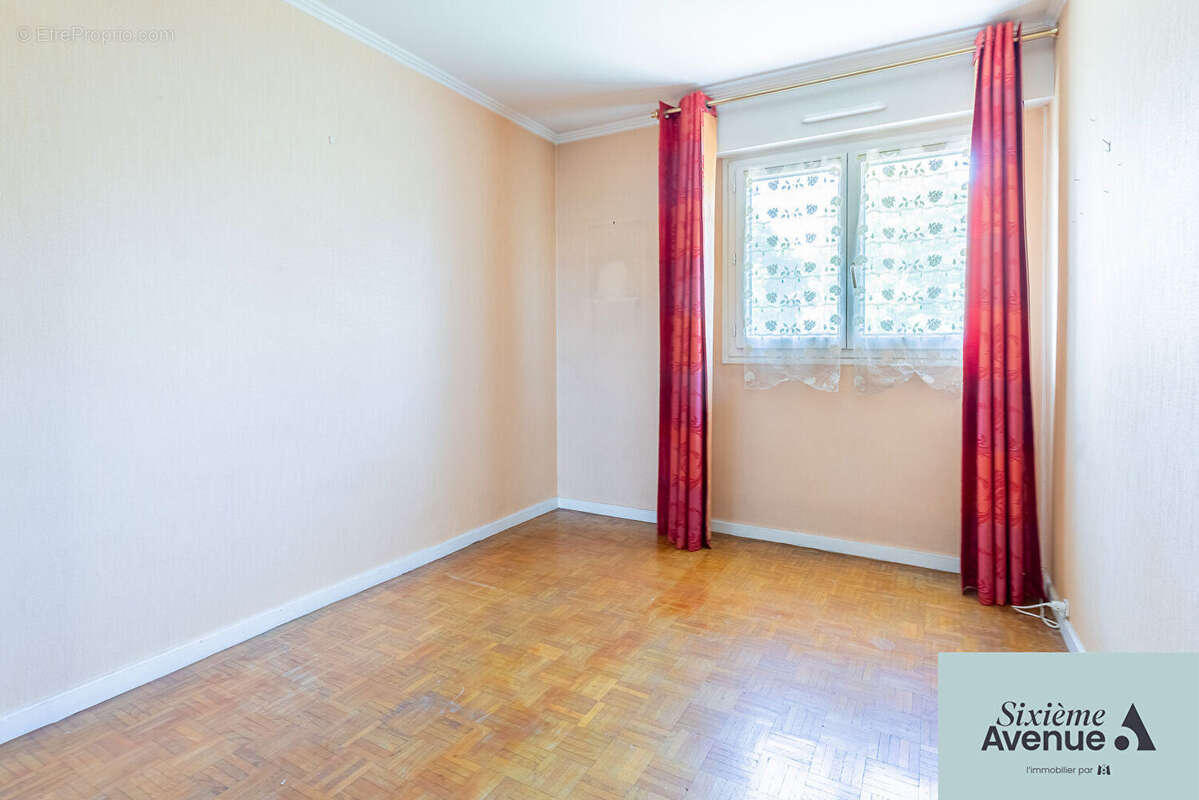 Appartement à CHILLY-MAZARIN