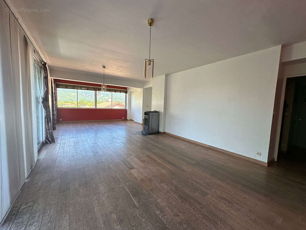 Appartement à TENCIN