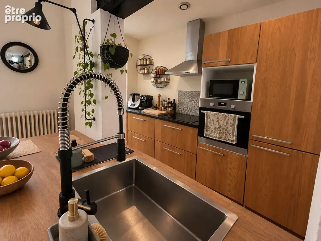 BAS CENON - Echoppe en pierre 3 pièces de 85 m² avec jardin de 294m² - photo 5
