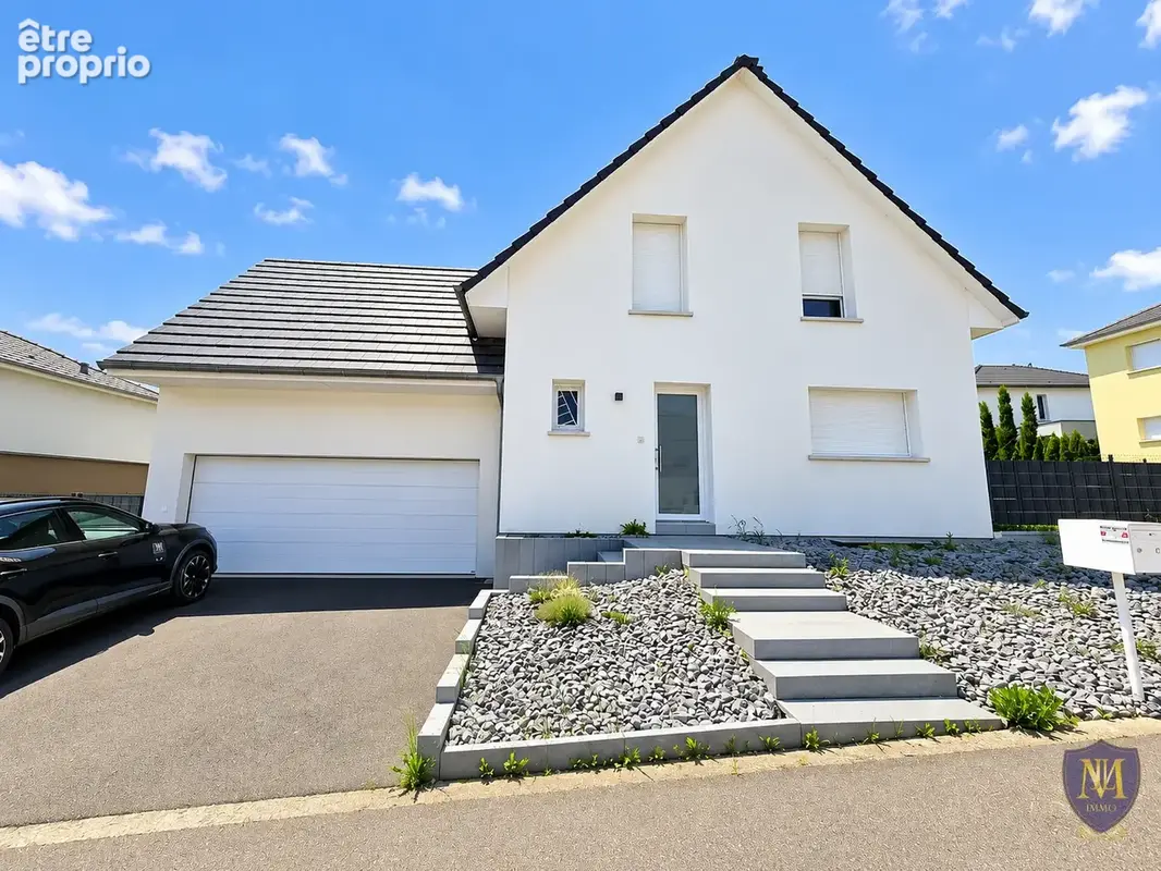 Hagenthal-le-haut quartier résidentiel au calme belle maison récente 6 pièces de 108 m2 sur 5,12 ares de terra - photo 2