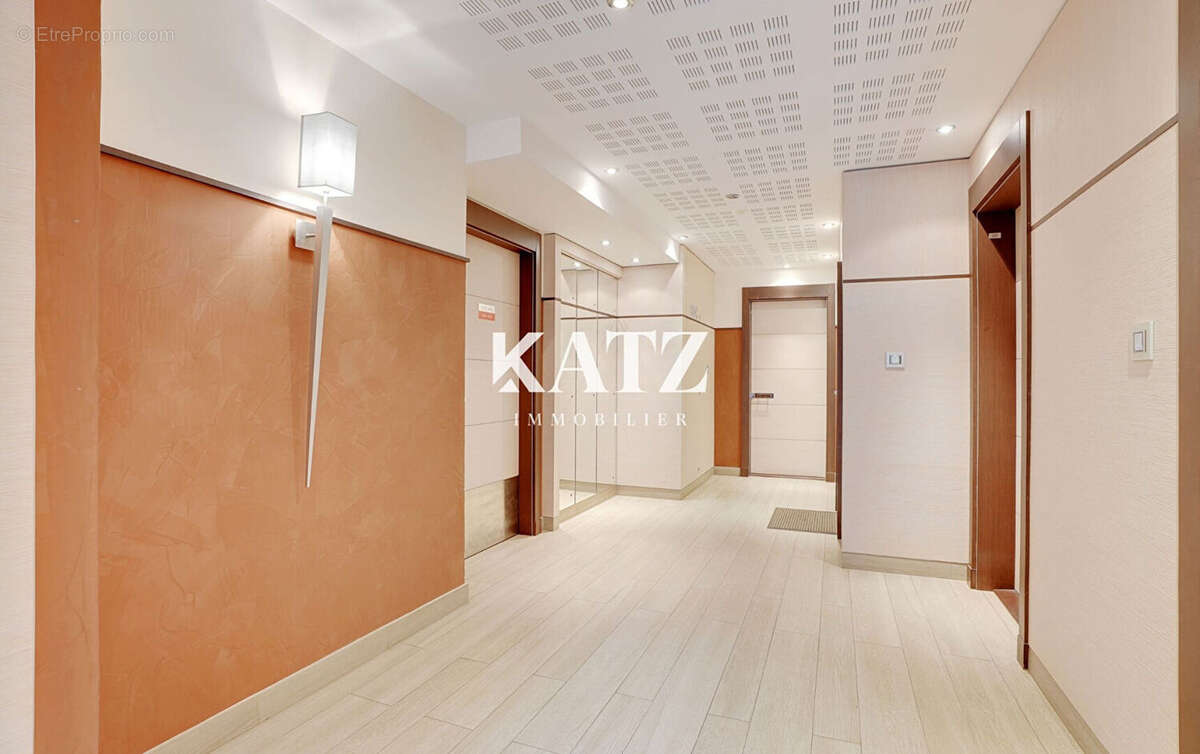 Appartement à GARCHES