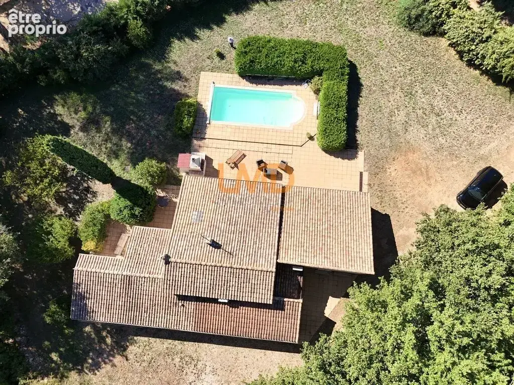 Maison T6 197m2 plancher - Terrain 2500m2 - photo 3