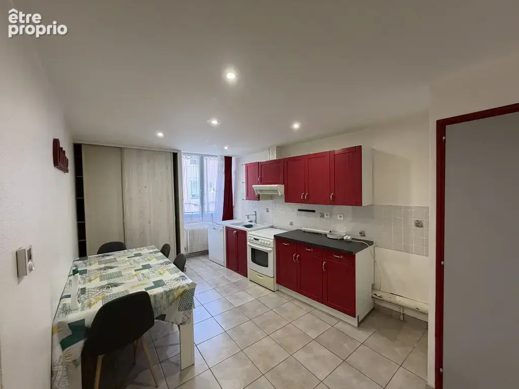 Saint-Claude, rue du Faubourg Marcel,  Appartement 3 pièces avec bureau   65 m2 - photo 6