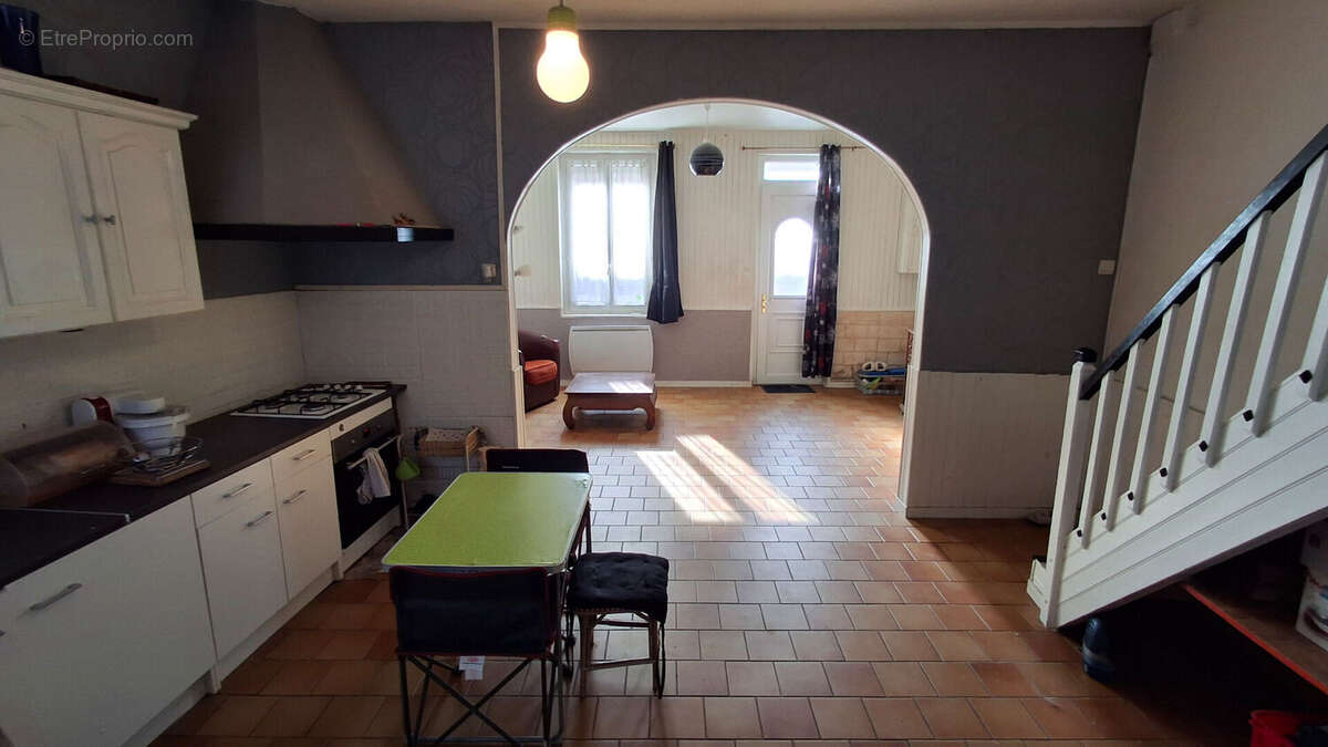 Maison à BETHISY-SAINT-PIERRE