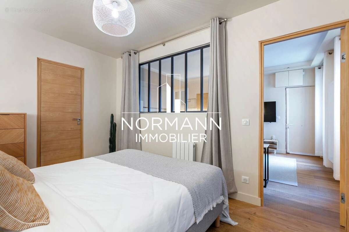 Appartement à PARIS-3E
