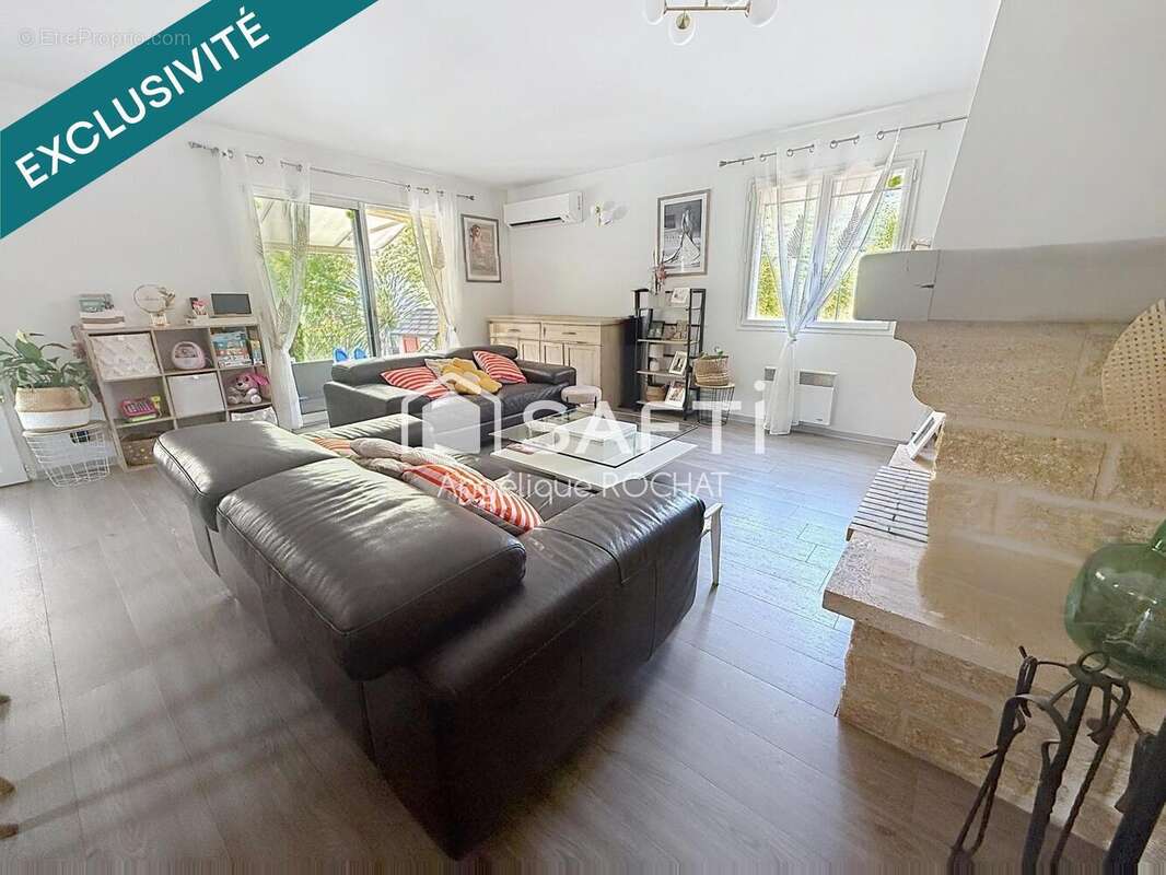 Maison 113 m² à Saint-Nazaire-De-Ladarez  - photo 6