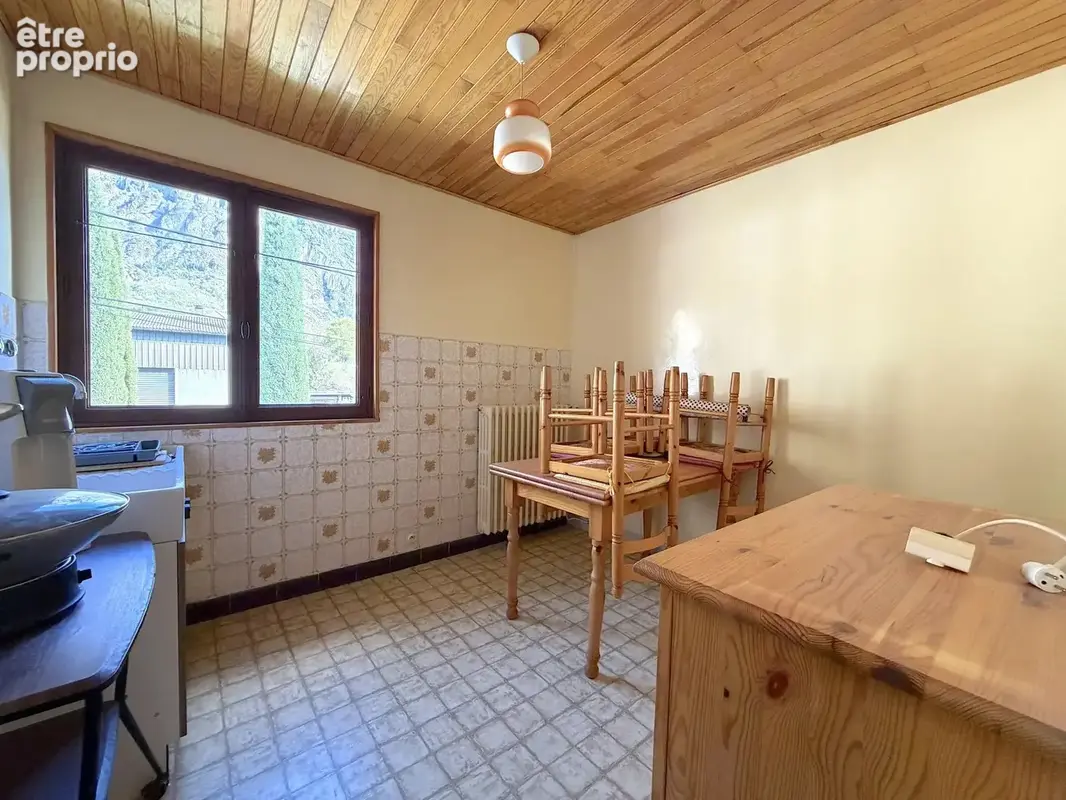 Maison - sous sol complet - grand terrain - photo 7