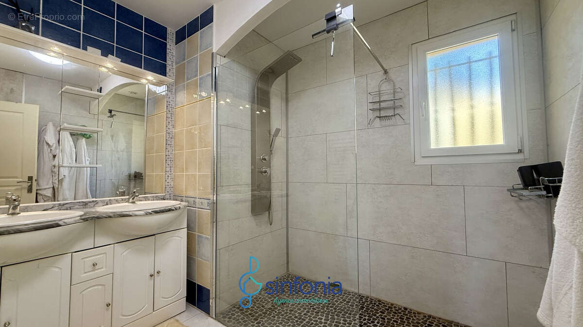 Maison à ARPAILLARGUES-ET-AUREILLAC