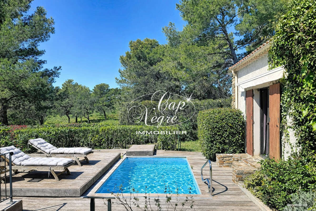 Maison à BORMES-LES-MIMOSAS