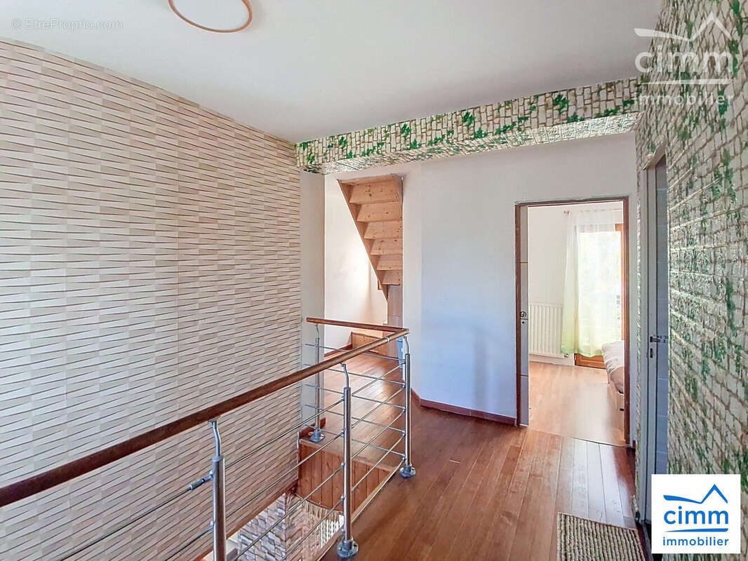 Maison à NOYAL-CHATILLON-SUR-SEICHE