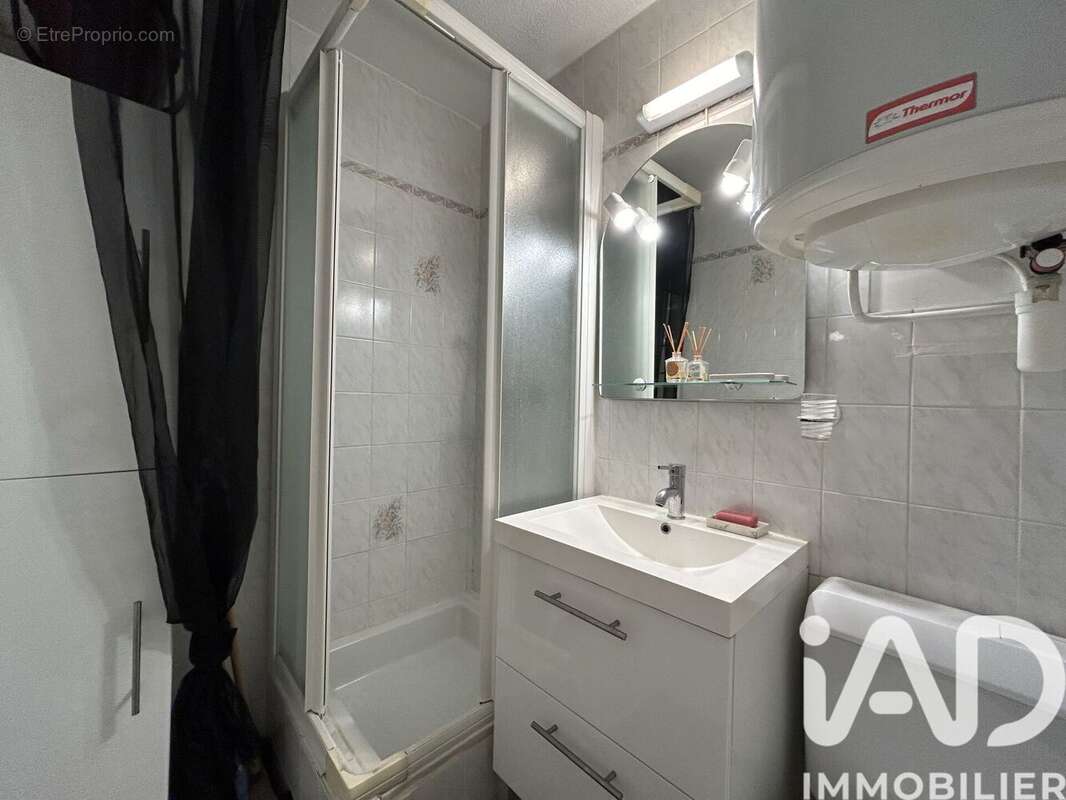Photo 5 - Appartement à BORMES-LES-MIMOSAS