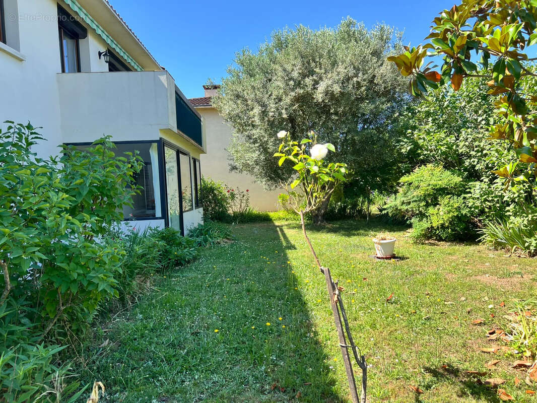 Maison Individuelle T5 avec garage et jardin - photo 17