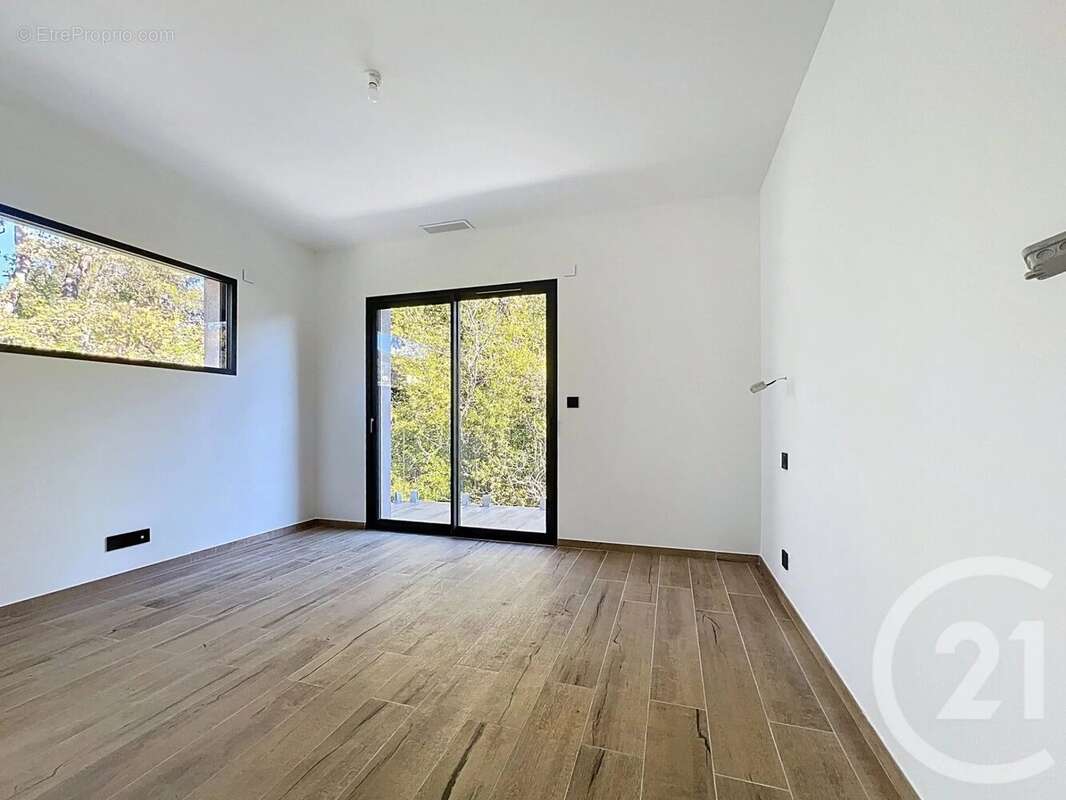Maison 160 m² à Mougins  - photo 17