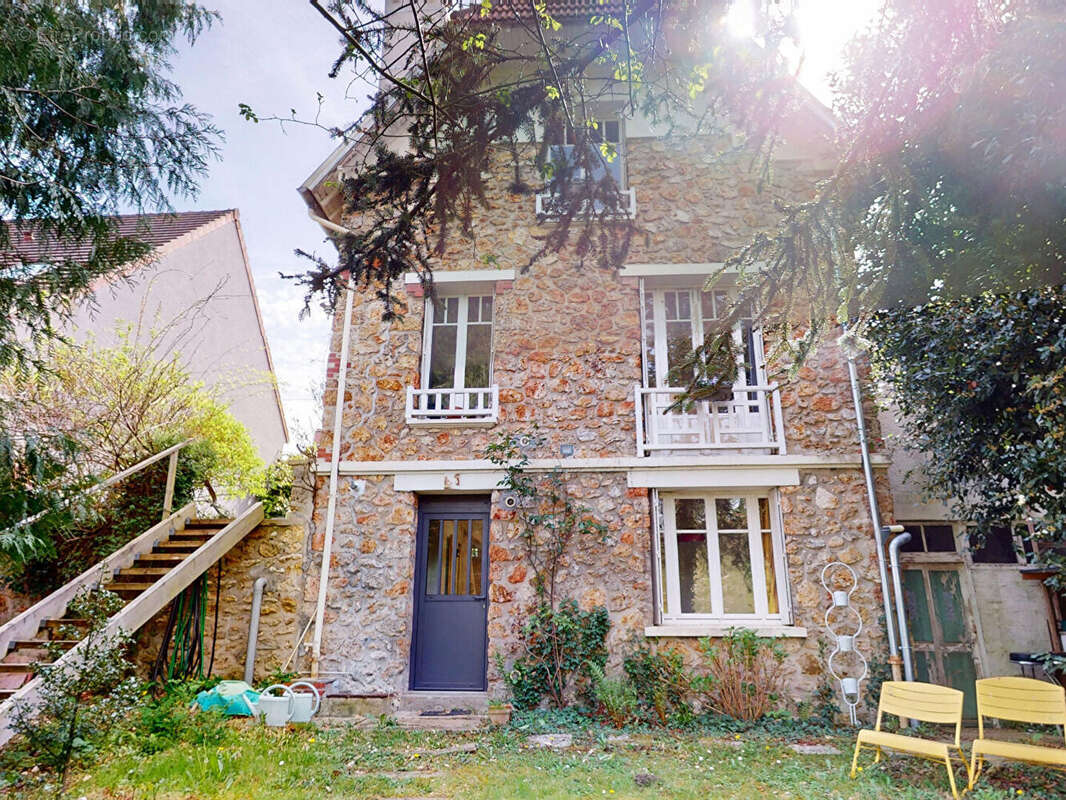 Maison à BURES-SUR-YVETTE